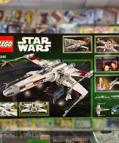 LEGO Star Wars UCS Red Five X-wing Starfighter 10240 - Image 2