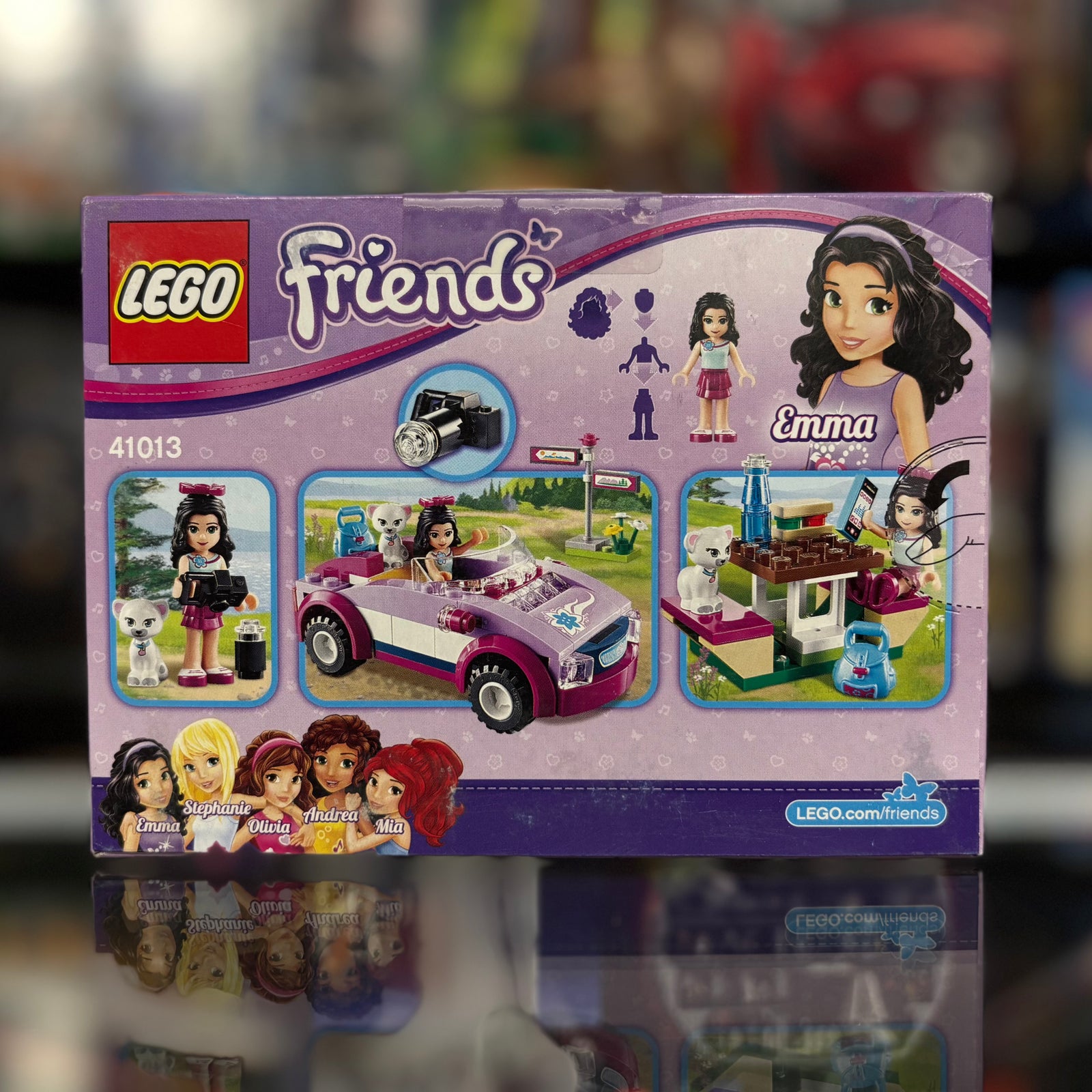 LEGO Friends Emma's Sports Car 41013 2 LEGO Friends Emma's Sports Car 41013 – photo 2