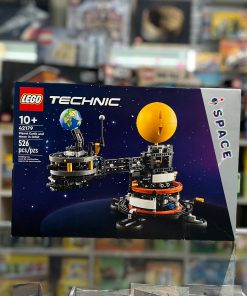 LEGO Technic Planet Earth and Moon in Orbit 42179