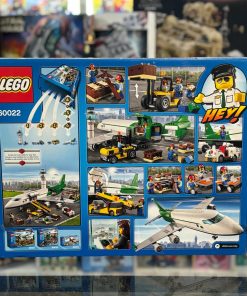 Alternative view of LEGO City Cargo Terminal 60022
