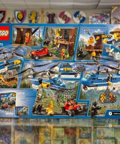 Alternative view of LEGO City Mountain Arrest 60173