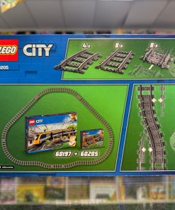 Alternative view of LEGO City Tracks and Curves 60205
