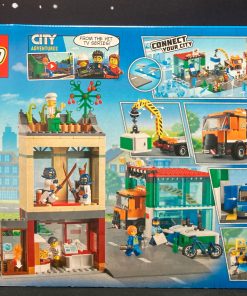 Alternative view of LEGO City Town Center 60292