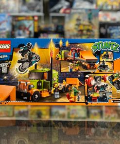 Alternative view of LEGO City Stunt Show Truck 60294