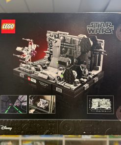 Alternative view of LEGO Star Wars Death Star Trench Run Diorama 75329