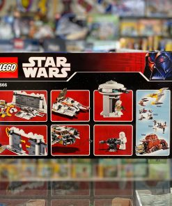 Alternative view of LEGO Star Wars Hoth Rebel Base (Limited Edition with K-3PO) 7666