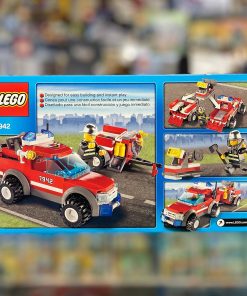 Alternative view of LEGO City Off-Road Fire Rescue 7942