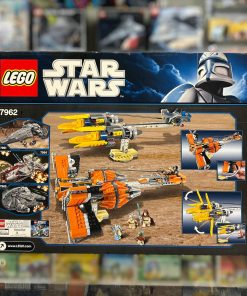 Alternative view of LEGO Star Wars Anakin's & Sebulba's Podracers 7962